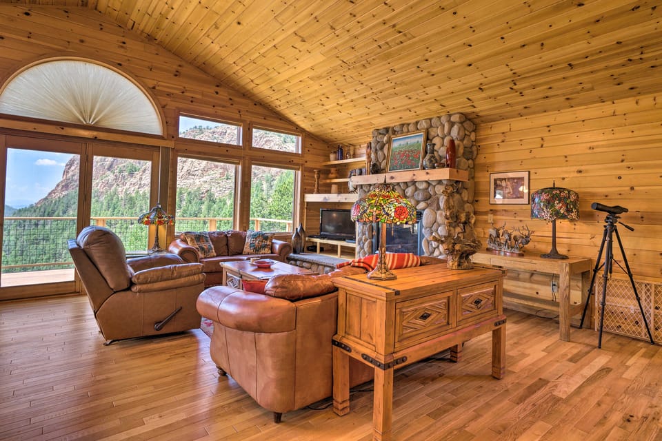 Cripple Creek Mtn Getaway w/ Panoramic Views House in Colorado