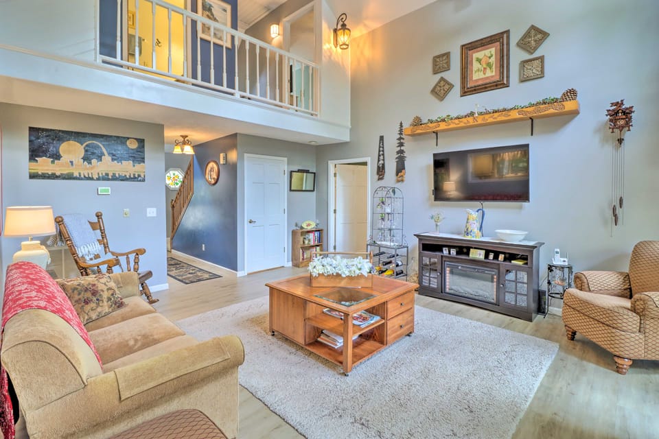10-Acre Mountain Home Getaway w/ Fire Pit House in Norfork Lake
