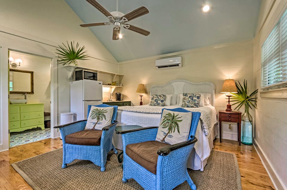 Seagrove Beach Studio - 1/4 Mi to Beach Access! Apartment in South Walton County