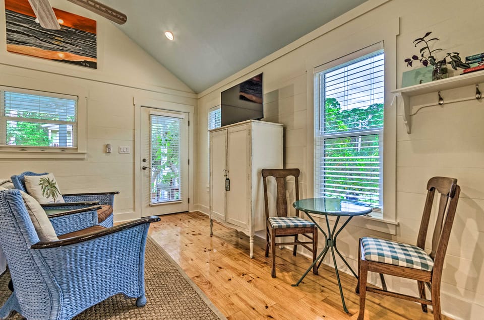 Seagrove Beach Studio - 1/4 Mi to Beach Access! Apartment in South Walton County