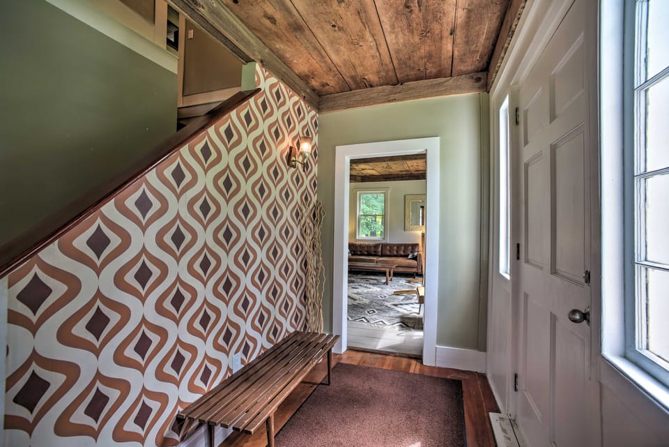 Game Room & Fire Pit: Peaceful Catskills Farmhouse House in Pennsylvania