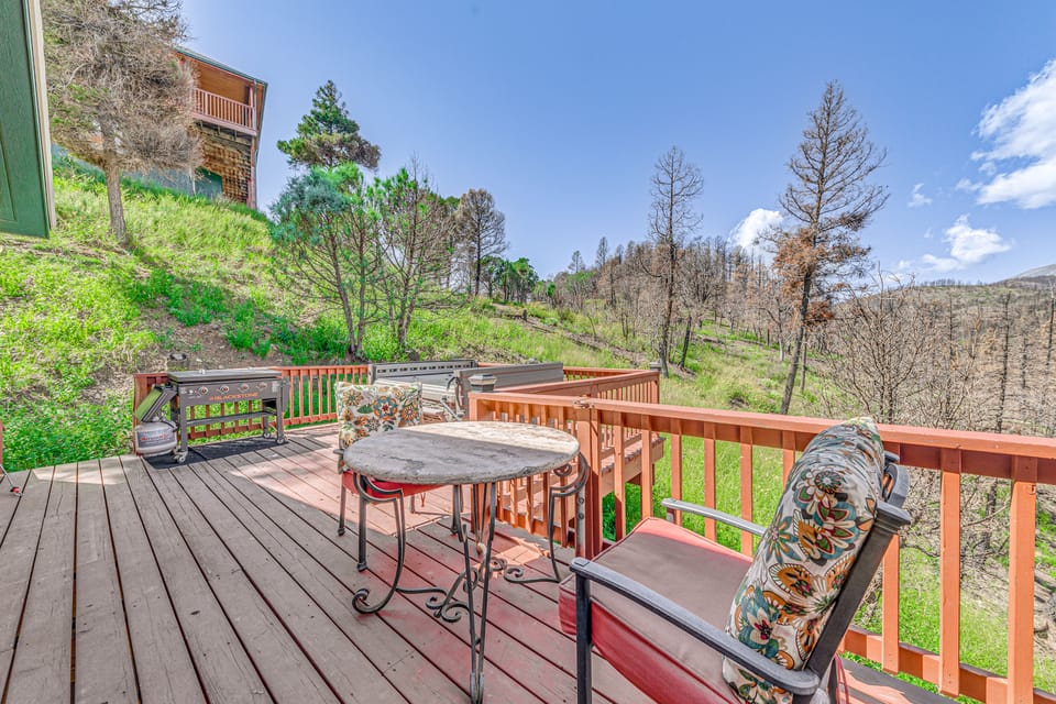 Peaceful Ruidoso Cabin: Ideal Mountain Getaway! House in Ruidoso