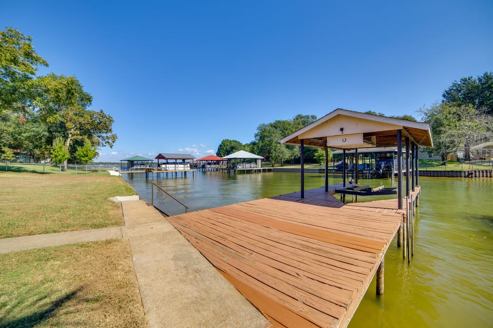 Private Dock & Slip: Cedar Creek Reservoir Home House in Cedar Creek Reservoir