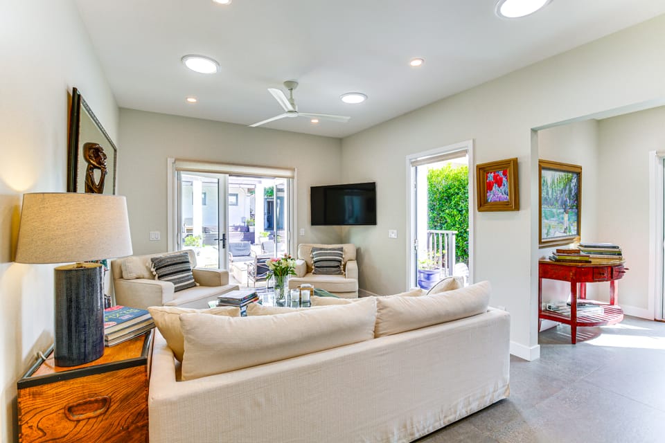 Serene San Diego Retreat w/ Deck - Walk to Bay! House in Point Loma