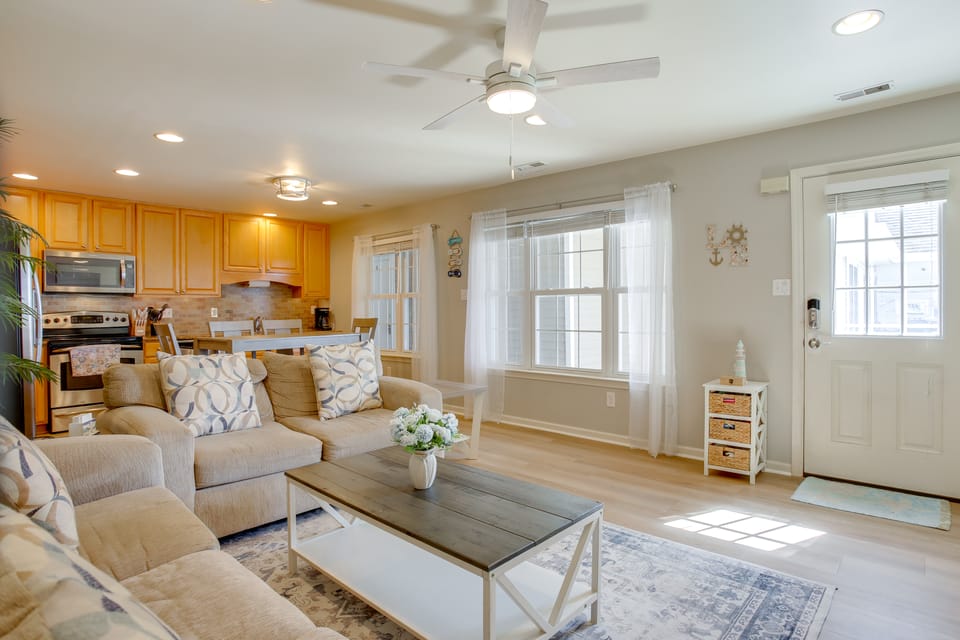 Brigantine Condo - Steps to the Ocean! Apartment in Brigantine