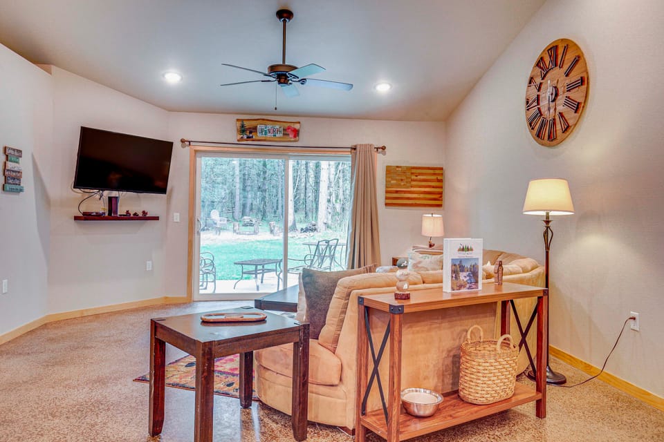 Mins to Woodruff Lakes: Pet-Friendly Cabin! Cottage in Wisconsin