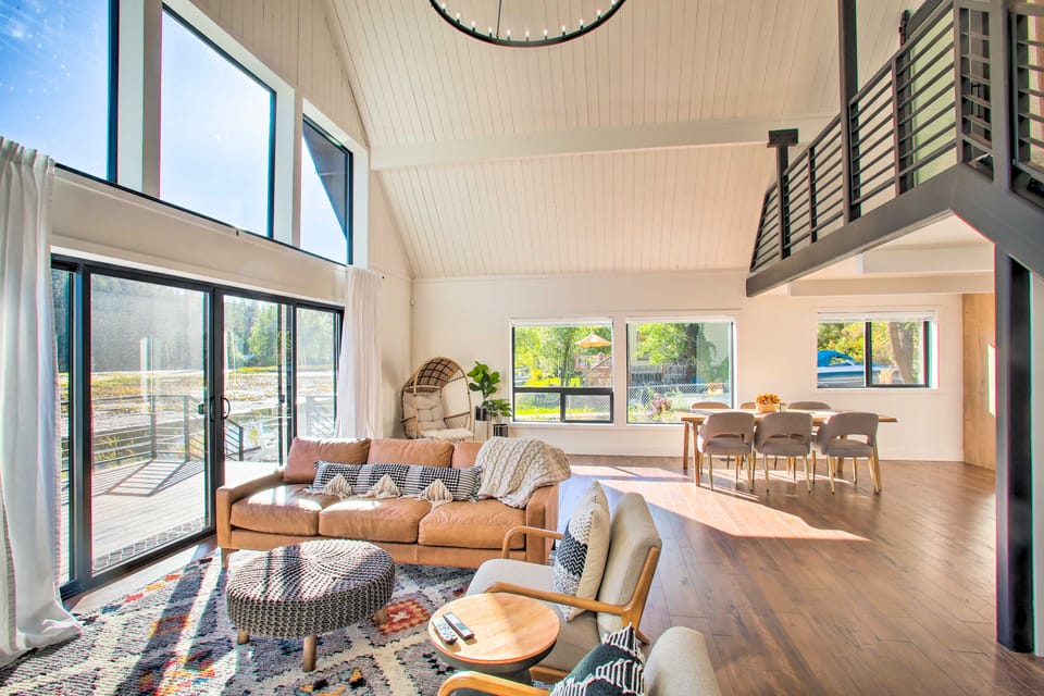 A Contemporary Dream: Lakefront Rathdrum Oasis! House in Kootenai County