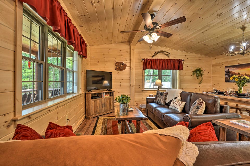 Secluded Mountain Cabin in Wardensville! House in Shenandoah Valley