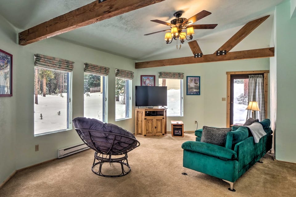 Near Breckenridge Ski: Mtn Escape w/ Hot Tub! House in Blue River