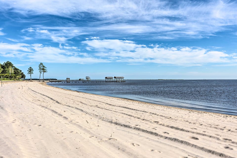 Ocean Springs Home w/ Bikes < 1 Mile to Beach! House in Ocean Springs