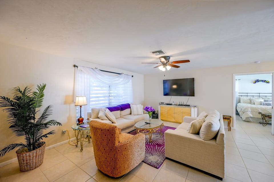 Marco Island Retreat w/ Pool ~ 1 Mi to Beach House in Marco Island
