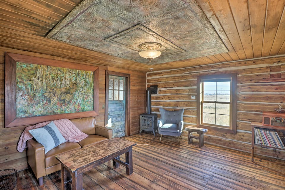 Rustic & Rural Cabin in Dupuyer on Open 14 Acres! House in Idaho