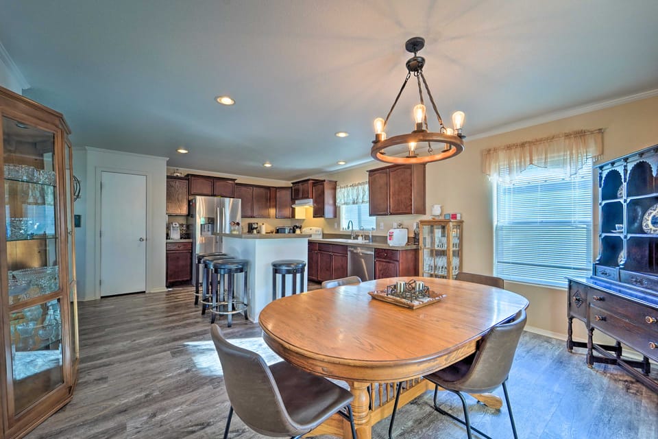 Peaceful Portales Escape w/ Patio & Grill! House in New Mexico