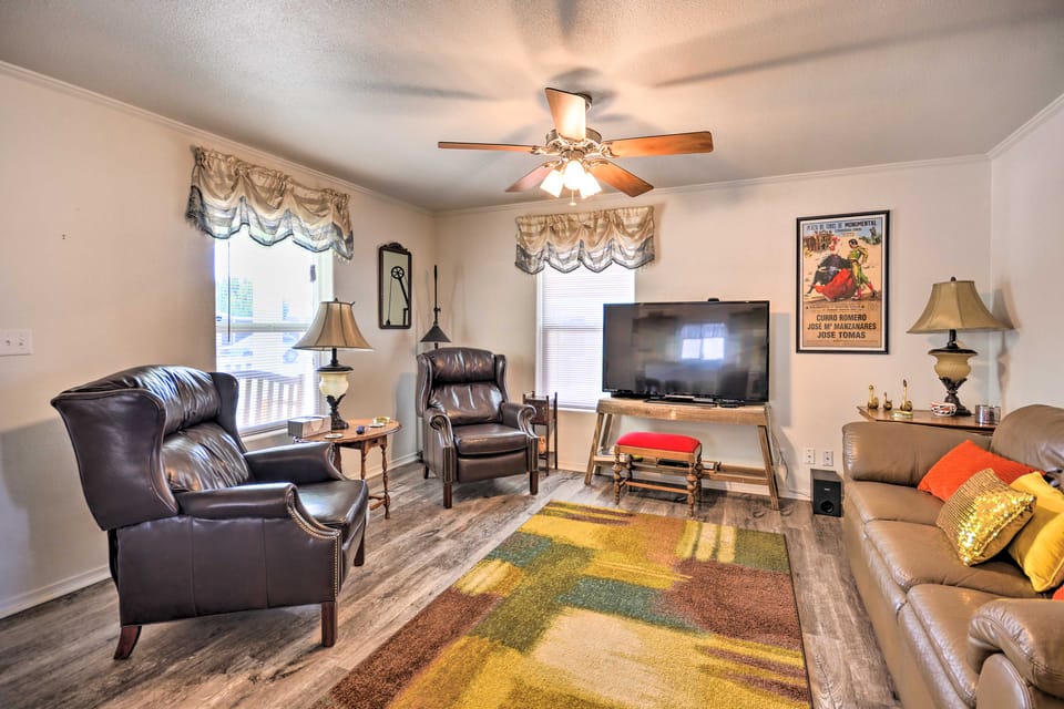 Peaceful Portales Escape w/ Patio & Grill! House in New Mexico