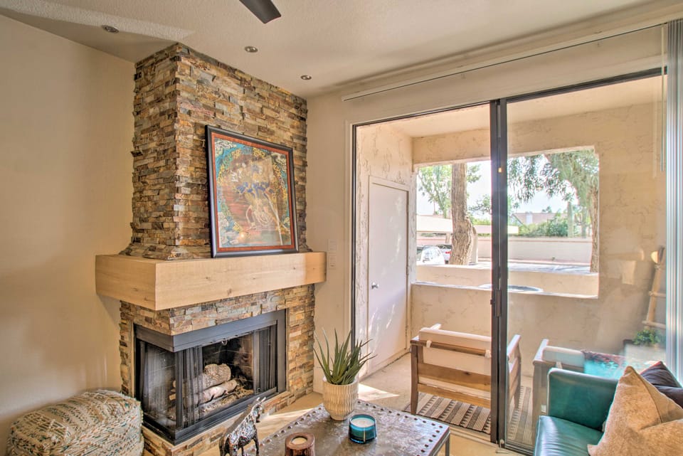 Balcony + Resort Perks: Bright Scottsdale Getaway! Apartment in Scottsdale