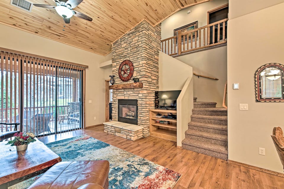 < 1 Mi to Torreon Golf Club: Show Low Condo Apartment in Show Low