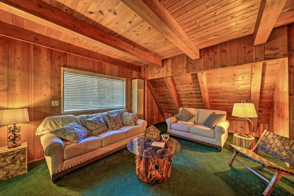 Cabin Hideaway < 1 Mi to Trinity Lake: Hike & Fish House in California
