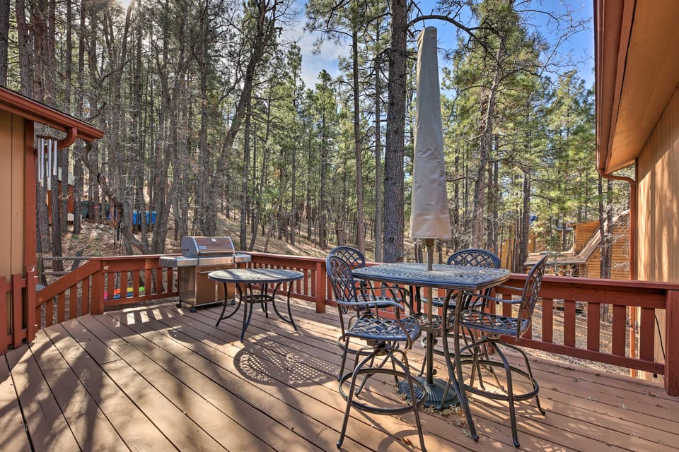32 Mi to Sunrise Park: ‘White Mountain Retreat’ House in Arizona