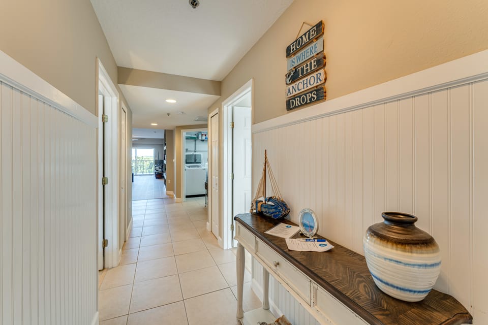 New Smyrna Beach Condo w/ Balcony & Pool Access Apartment in Florida