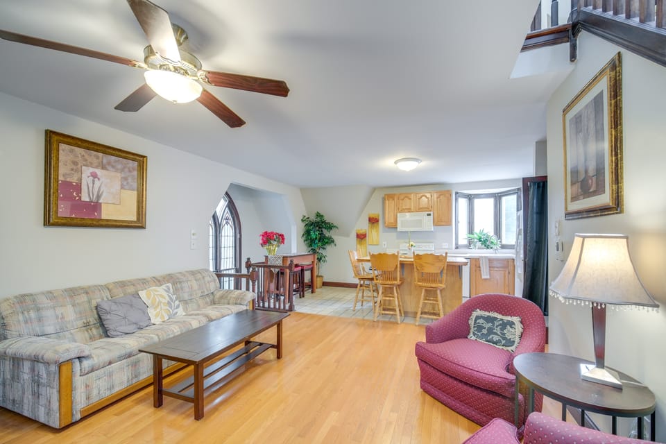 6 Mi to Dtwn! Historic Haven in Cleveland House in Cleveland Heights