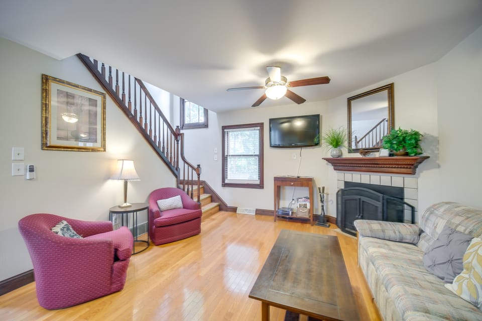 6 Mi to Dtwn! Historic Haven in Cleveland House in Cleveland Heights