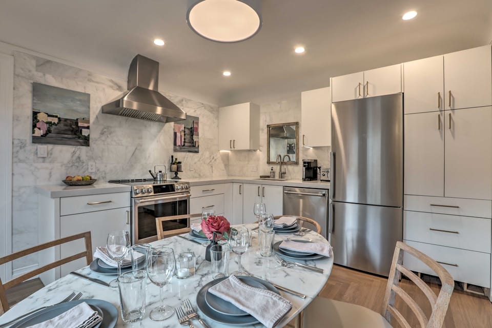 Reno Home < 1 Mile to Midtown & Truckee River House in Reno