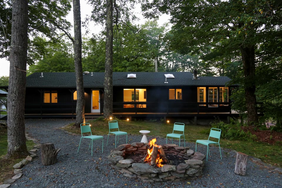 Modern Hideaway w/ Deck + State Forest Access House in Hudson Valley