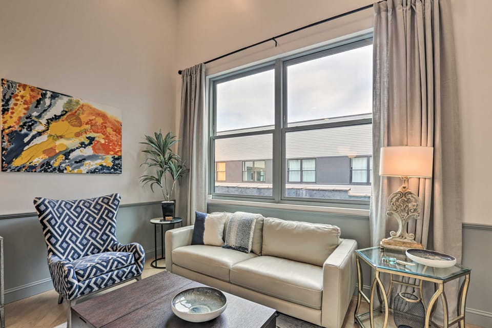 Modern Downtown Birmingham Condo w/ Rooftop Access Apartment in Birmingham