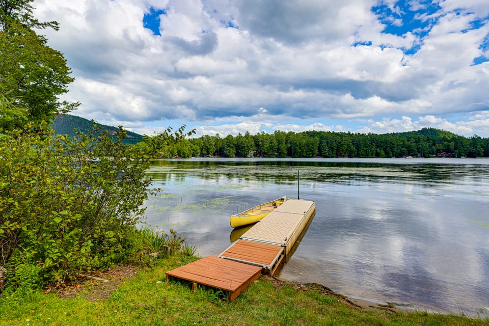 Rustic Adirondacks Home w/ Hot Tub & Lake Access! House in Hudson Valley