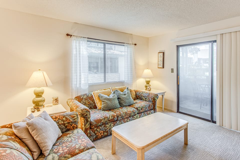 Walk to Myrtle Beach: Condo w/ Resort Perks Apartment in South Carolina