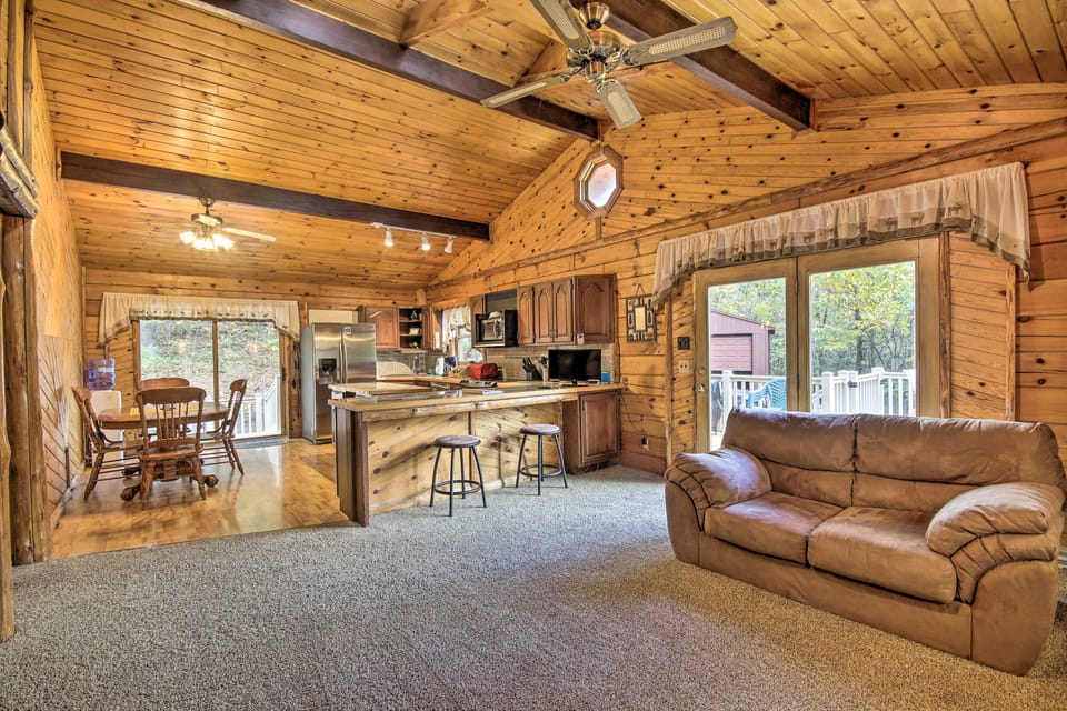Deck w/ Private Hot Tub: James Creek Cabin Cottage in Raystown Lake