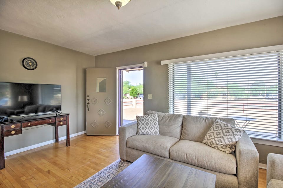 Tranquil Tucson Home w/ Yard - Walk to U of A House in Tucson