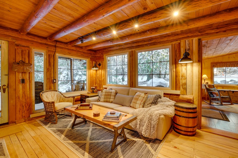 Rustic Sequim Cabin w/ Fire Pit & Forested Views! House in Washington