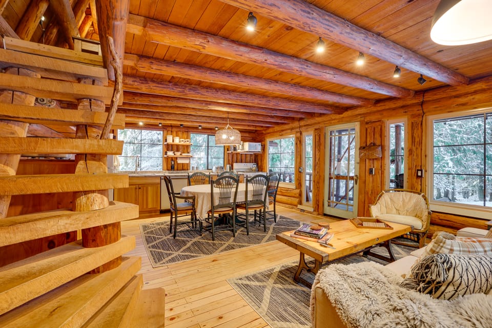 Rustic Sequim Cabin w/ Fire Pit & Forested Views! House in Washington