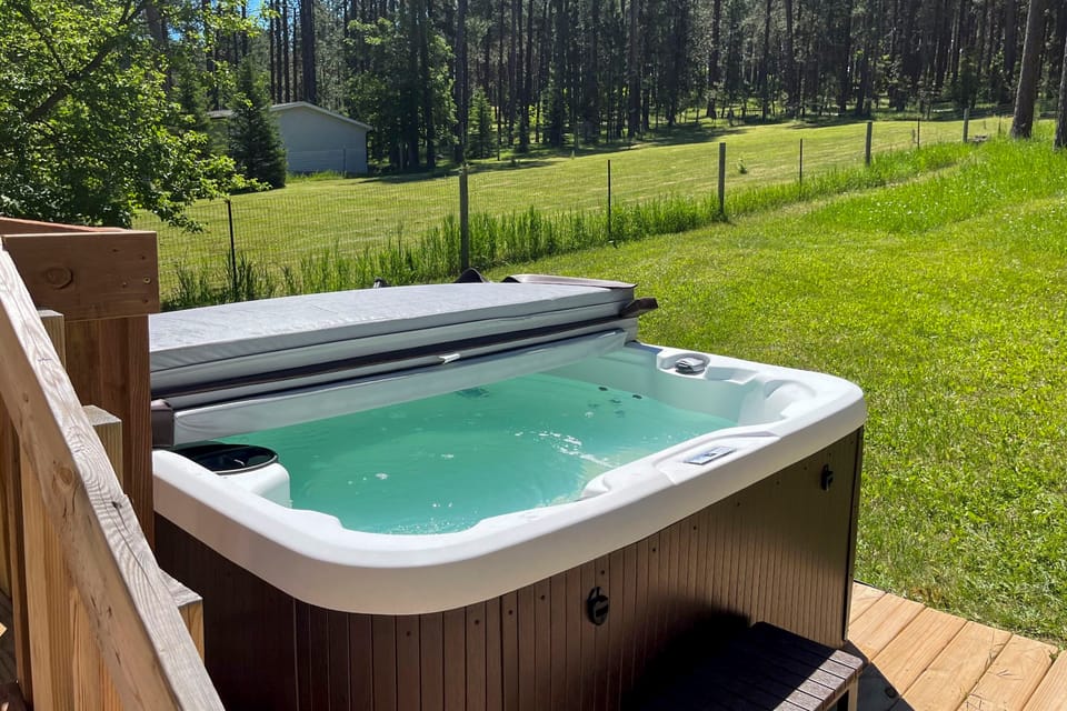 Private Deck, Hot Tub! Deadwood Sturgis Rally Base House in North Lawrence