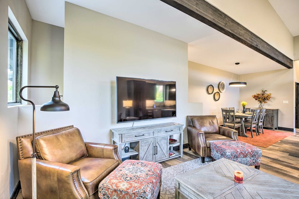 Sleek & Modern Townhome, 3 Blocks to Main St! Apartment in Moab