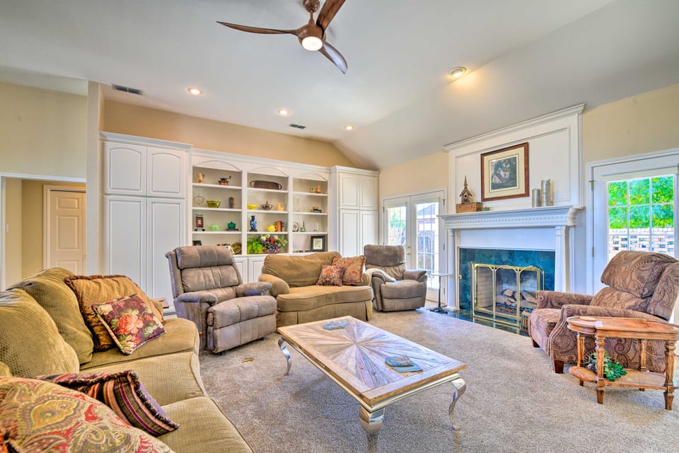 Abilene Home w/ Backyard & Grill: Walk to ACU House in Abilene