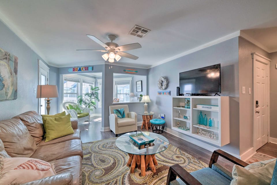 Pool w/ Spa! Beachfront Condo in Port Aransas Apartment in Nueces County