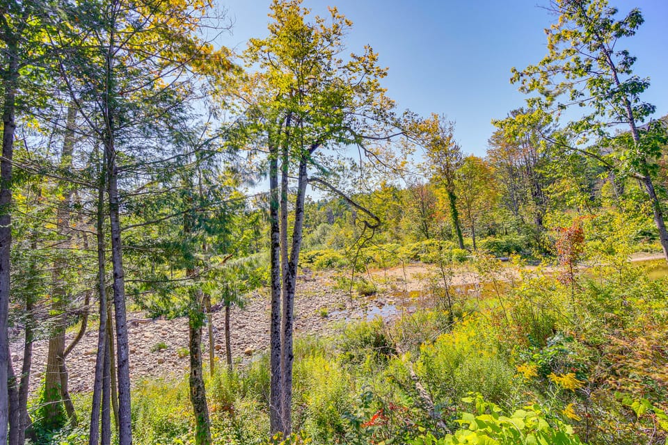1 Mi to Okemo Mtn Resort: Ludlow Home w/ Hot Tub House in Vermont