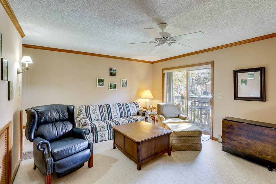 1/2 Mi to Sugar Mtn Resort! All-Season Getaway Apartment in Sugar Mountain