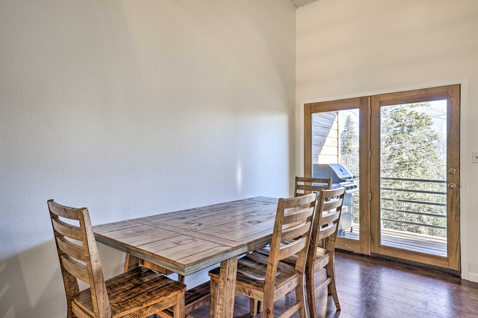 Hot Tub & Mtn Views: Silverthorne Escape! Apartment in Wildernest