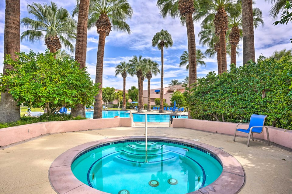 Resort Amenities: Updated Palm Springs Villa Apartment in Palm Springs