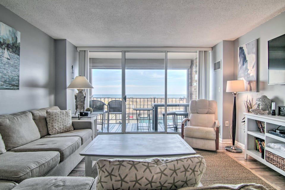 Steps to Sand: Condo Near Ocean City Boardwalk Apartment in Ocean City