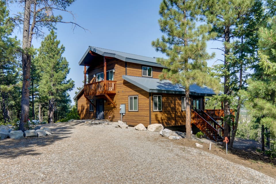 'Longview Lodge' w/ Furnished Deck & Fire Pit! House in Utah