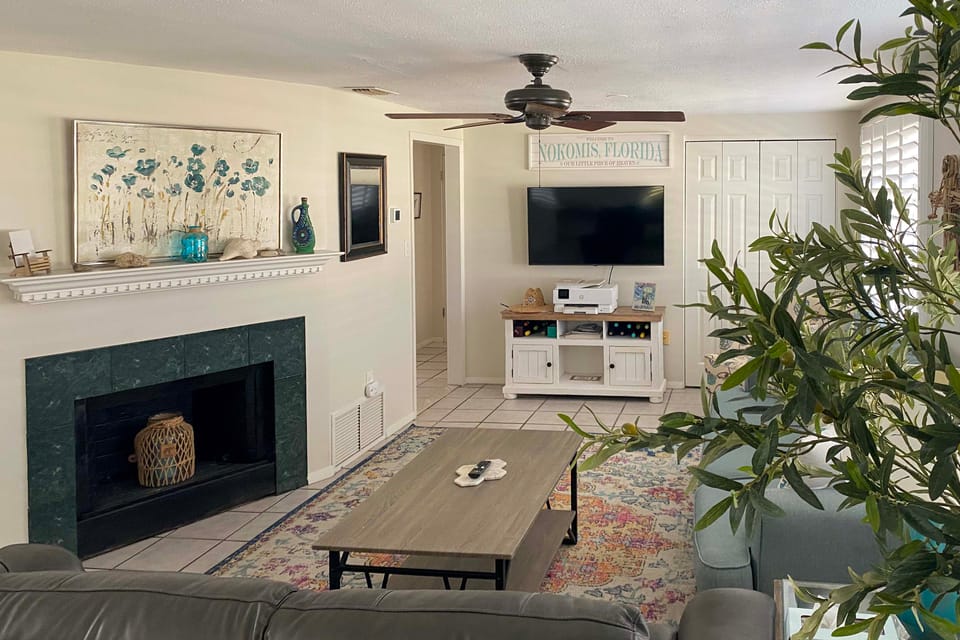 1 Mi to Beach: Nokomis Home w/ Private Pool House in Nokomis