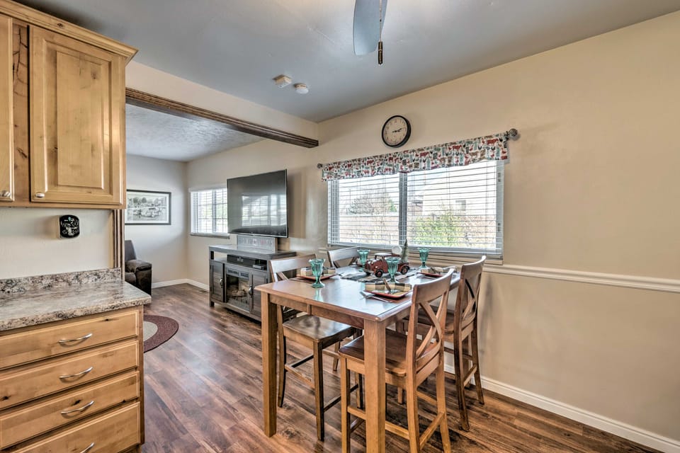 Cozy Cottage w/ Game Room ~ 17 Mi to Dtwn SLC! Cottage in South Jordan