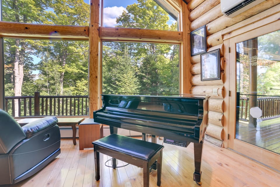 St Marys River Views: Cabin w/ Wraparound Deck! House in Michigan