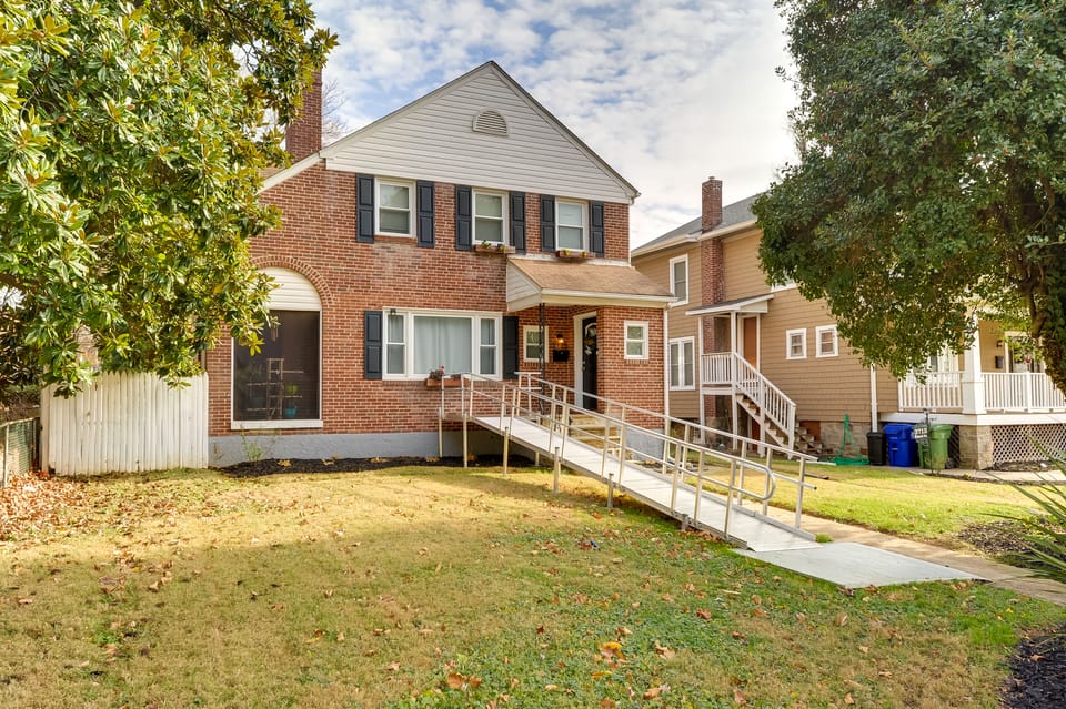 Charming Baltimore Getaway - 5 Miles to Downtown! House in Gwynn Oak