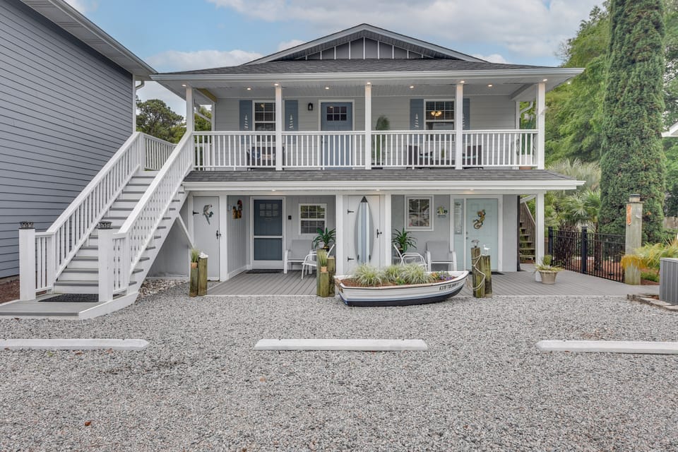 1 Mi to Ocean Isle Beach! Studio w/ Outdoor Oasis Apartment in Ocean Isle Beach