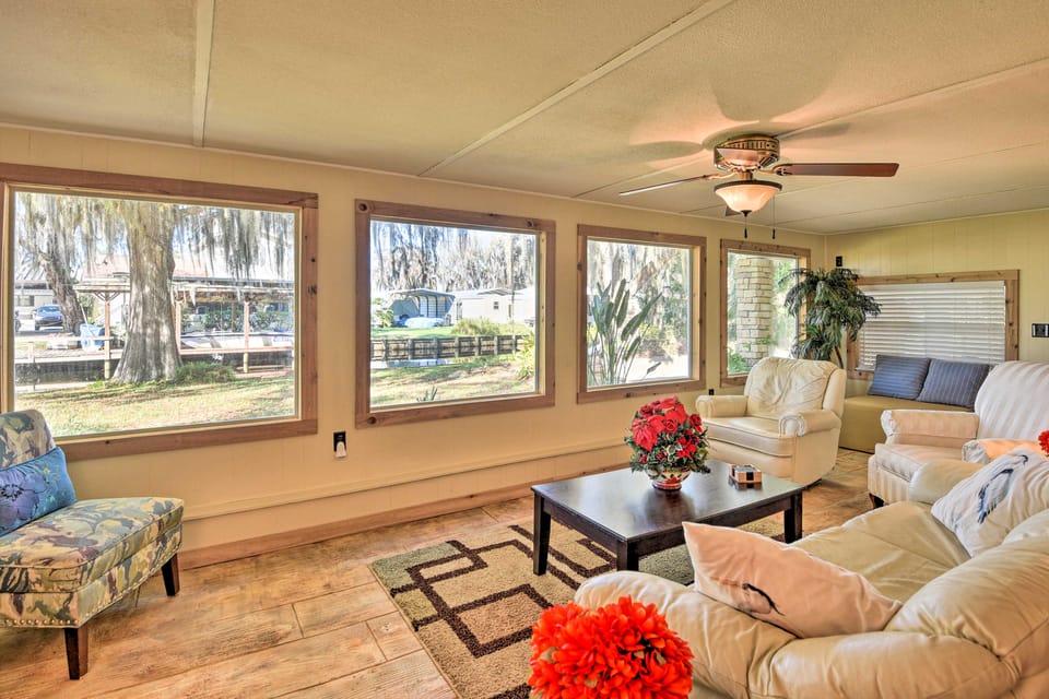 St Johns River Canal Home w/ Grill! House in Florida